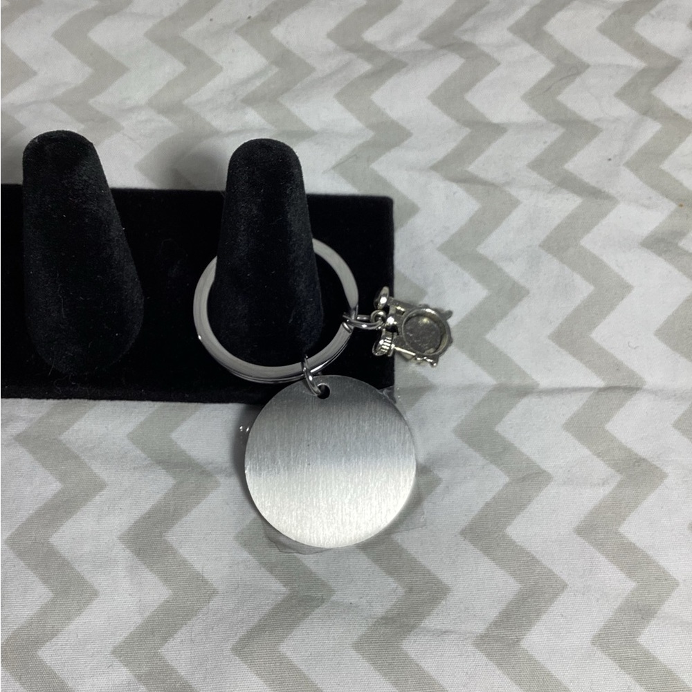 Drummer Keychain - Picture 2 of 3